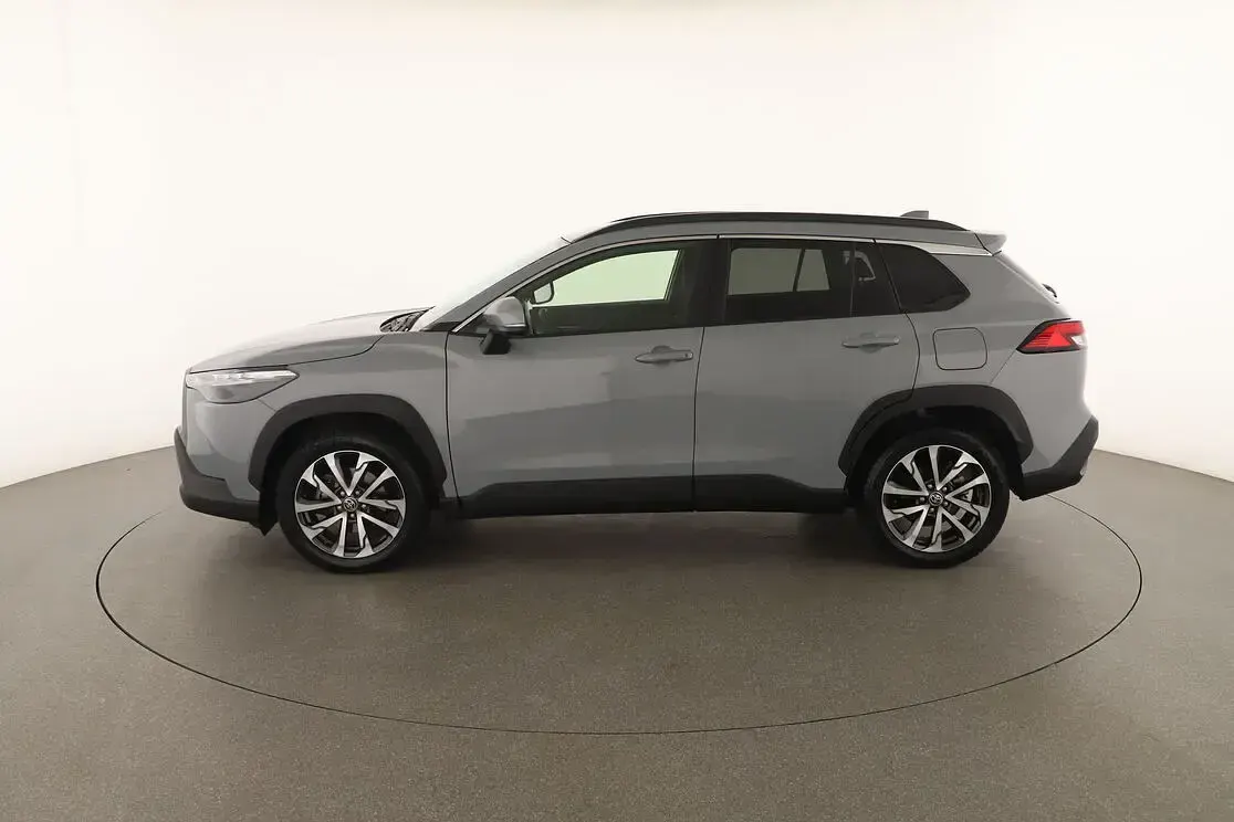 Usata Toyota Corolla Cross Trend 197 CV (144 kW) 2024 Grigio SUV