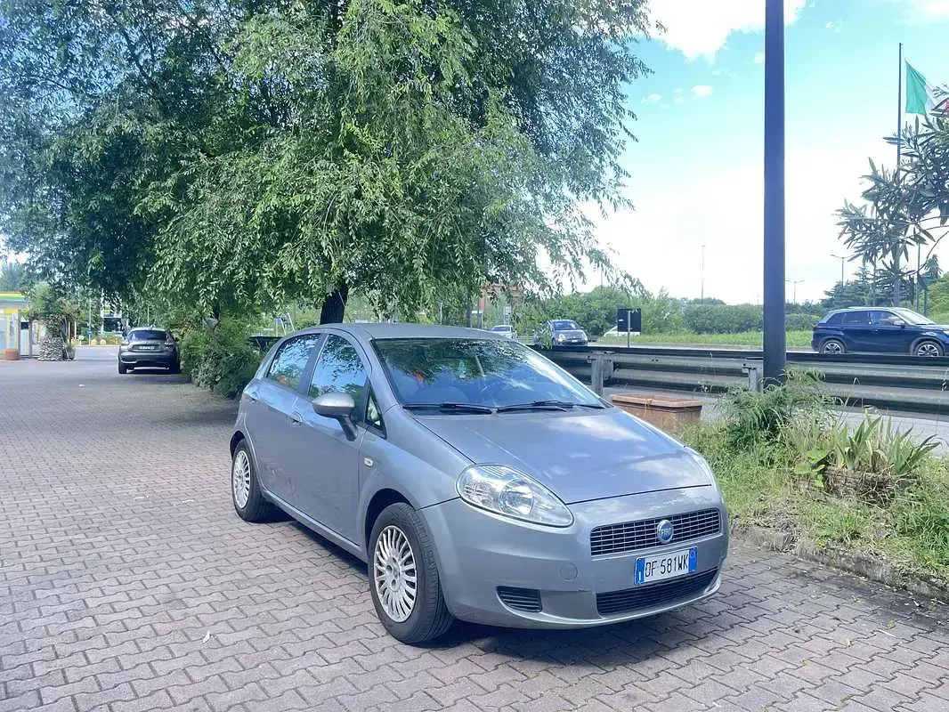 Usata Fiat Grande Punto Dynamic 65 CV (47 kW) 2007 Utilitaria