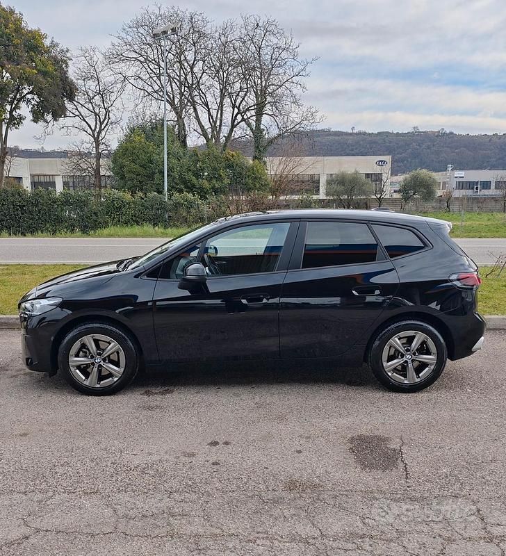 Usata BMW 218 2022 Nero Monovolume