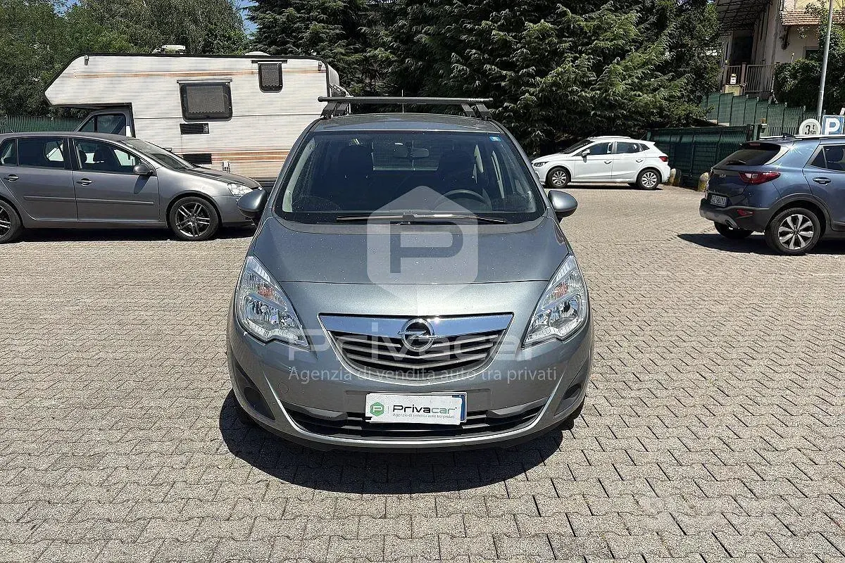 Usata Opel Meriva Cosmo 101 CV (74 kW) 2014 Grigio Monovolume