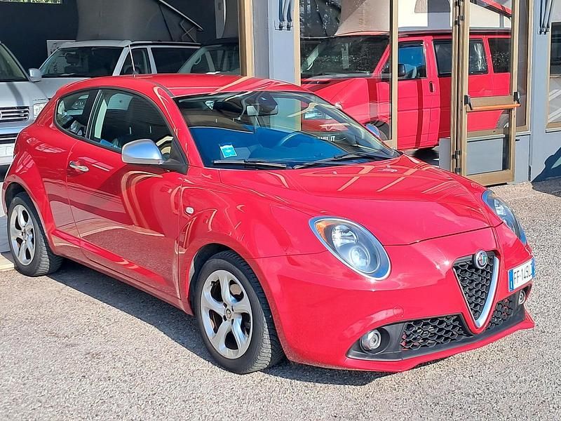 Usata Alfa Romeo MiTo 95 CV (69 kW) 2016 Rosso Utilitaria