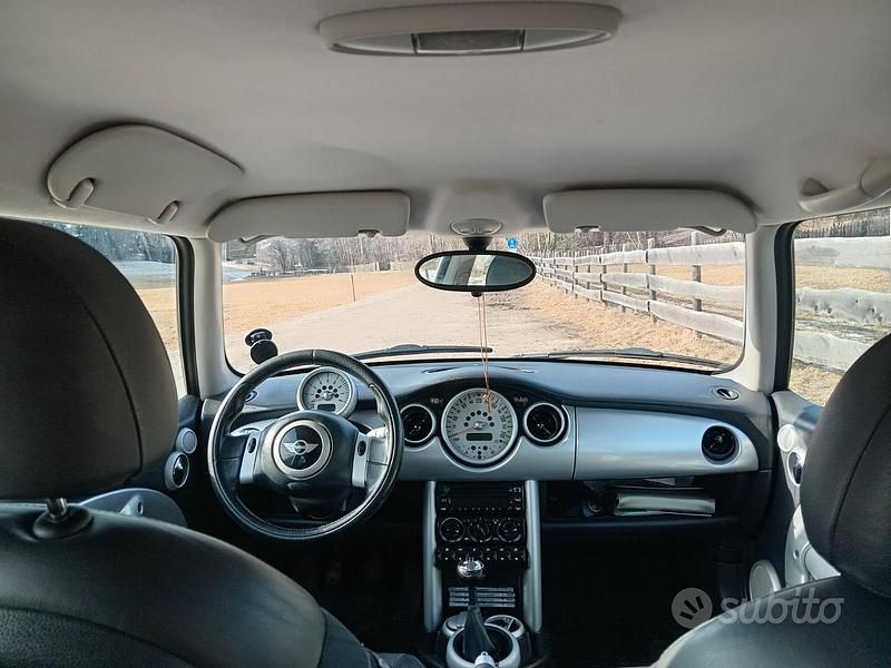 Usata Mini Cooper Coupé 116 CV (85 kW) 2006 Grigio Coupé