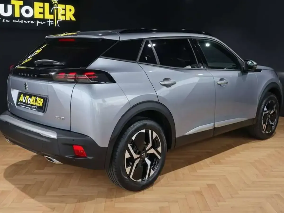 Nuova Peugeot 2008 Allure 101 CV (74 kW) 2025 Grigio SUV