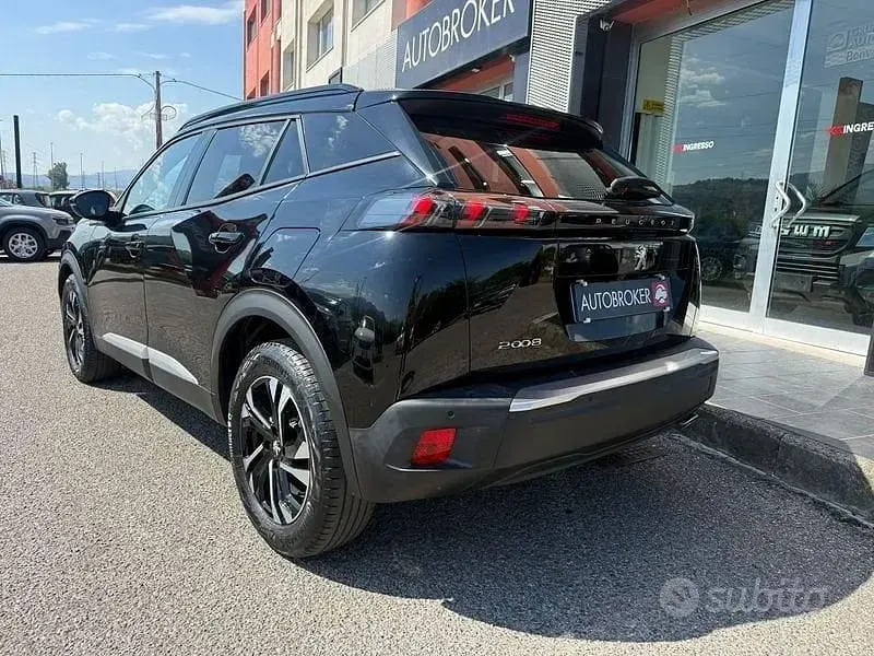 Usata Peugeot 2008 Allure 131 CV (96 kW) 2023 Nero SUV