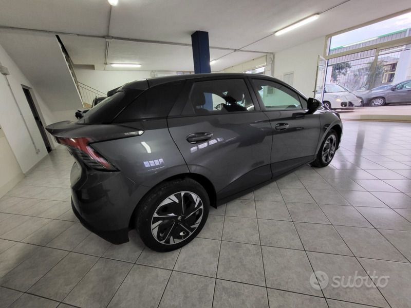 Usata MG MG4 EV 125 kW (170 CV) 2023 Grigio Utilitaria