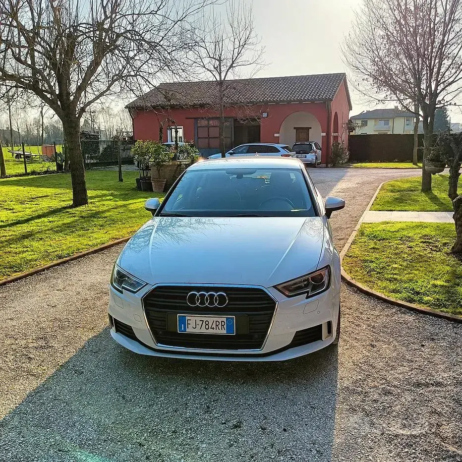 Usata Audi A3 Comfort 116 CV (85 kW) 2017 Bianco Berlina