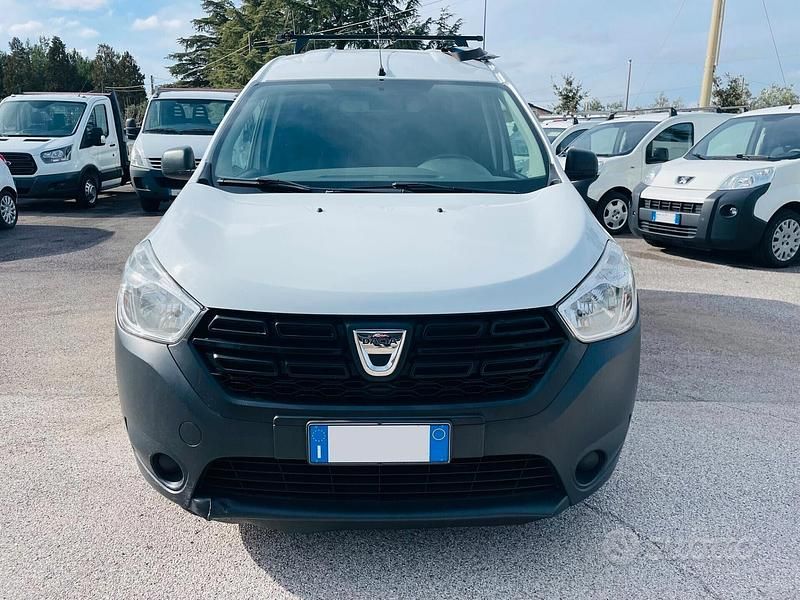 Usata Dacia Dokker 75 CV (55 kW) 2016 Bianco Monovolume
