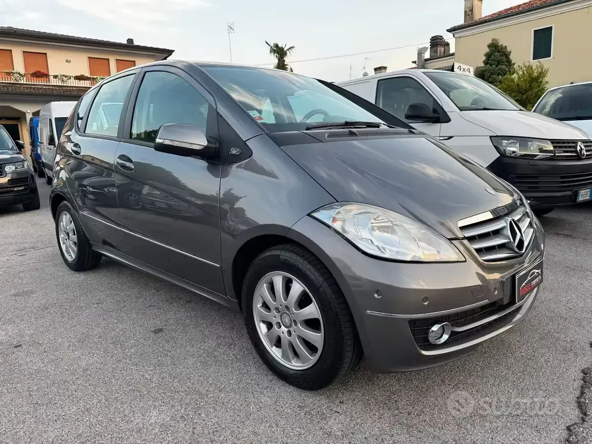 Usata Mercedes A160 Edition 95 CV (69 kW) 2009 Grigio Berlina