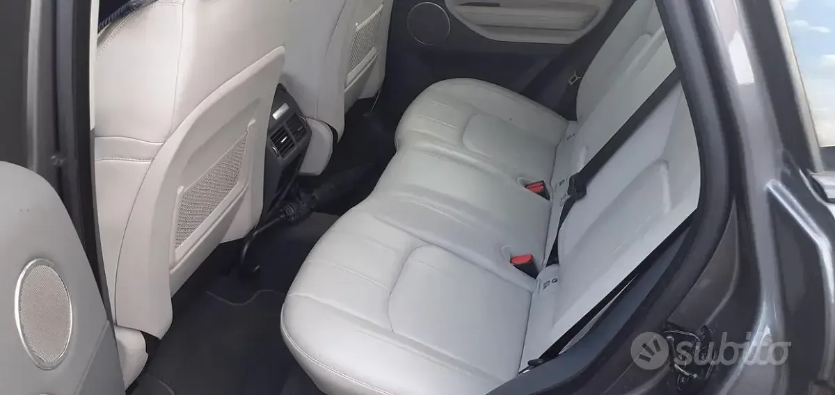Gebraucht Land Rover Range Rover evoque 179 PS (131 kW) 2016 Grau SUV