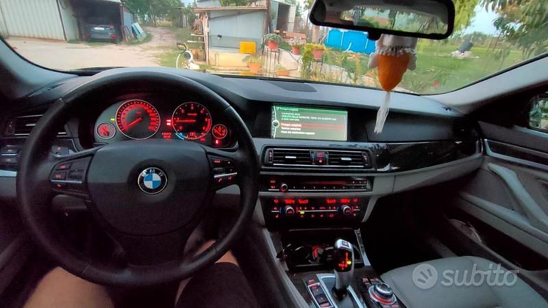 Usata BMW 525 218 CV (160 kW) 2012 Nero Berlina