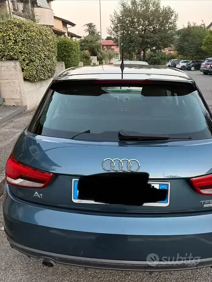 Usata Audi A1 Sportback Admired 95 CV (69 kW) 2016 Blu Utilitaria