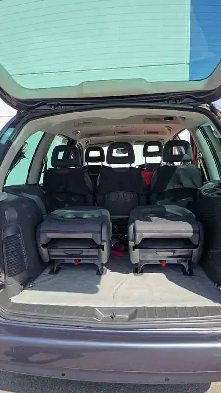 Usata Seat Alhambra Sport 116 CV (85 kW) 2008 Grigio Monovolume