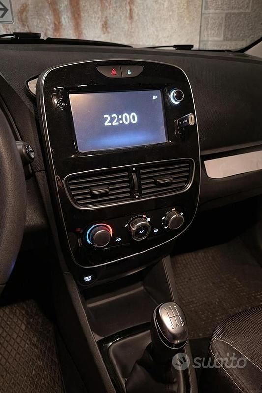 Usata Renault Clio IV 75 CV (55 kW) 2017 Utilitaria