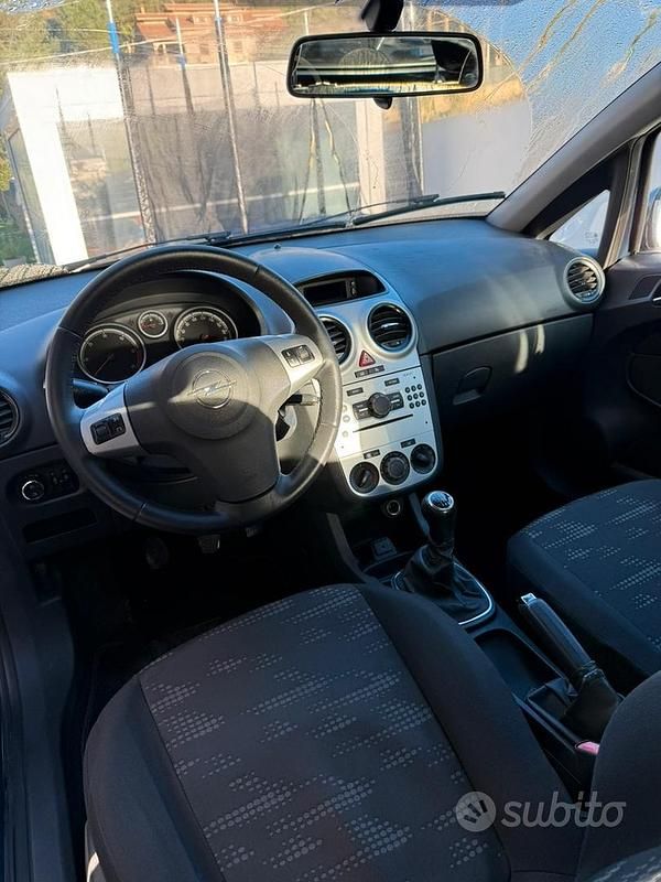 Usata Opel Corsa 2011 Utilitaria