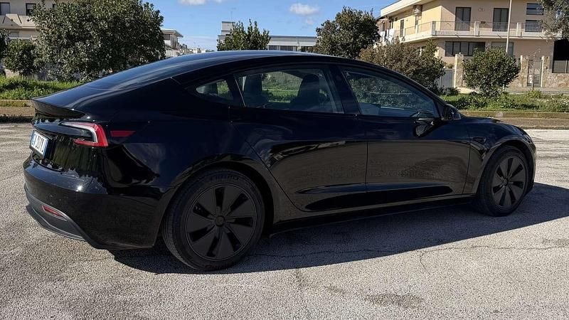 Usata Tesla Model 3 RWD 208 kW (283 CV) 2024 Berlina