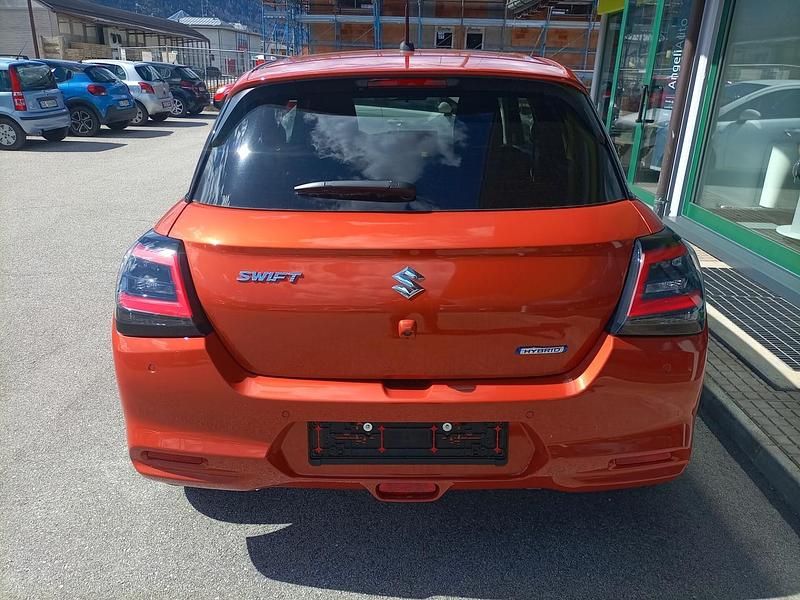 Nuova Suzuki Swift 82 CV (60 kW) 2025 Arancione Utilitaria