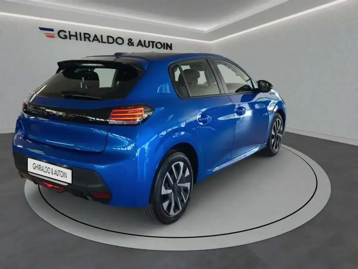 Usata Peugeot 208 Active 75 CV (55 kW) 2024 Blu/azzurro Utilitaria