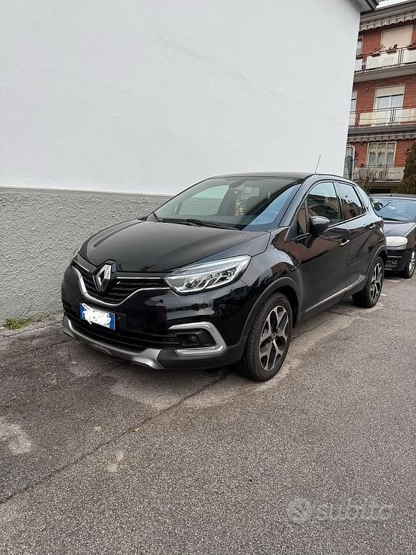 Usata Renault Captur 2018 Nero SUV
