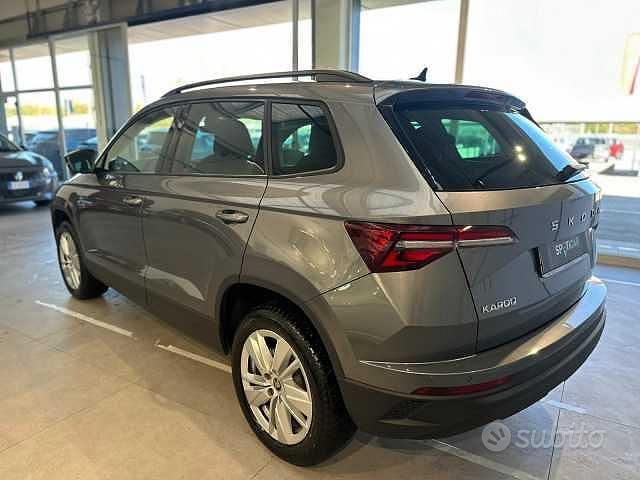 Usata Skoda Karoq Executive 116 CV (85 kW) 2025 Grigio SUV