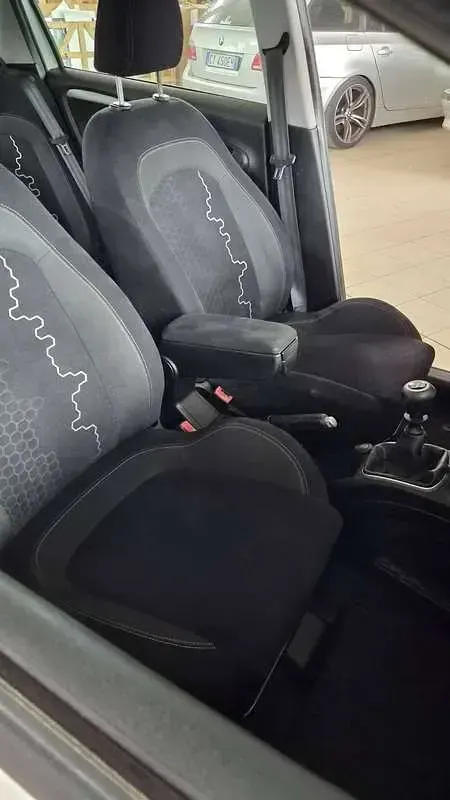 Usata Fiat Punto Evo Lounge 77 CV (56 kW) 2014 Bianco Utilitaria