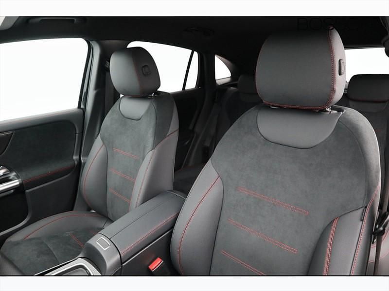 Nuova Mercedes GLA200 AMG Line Premium 150 CV (110 kW) 2025 Nero SUV