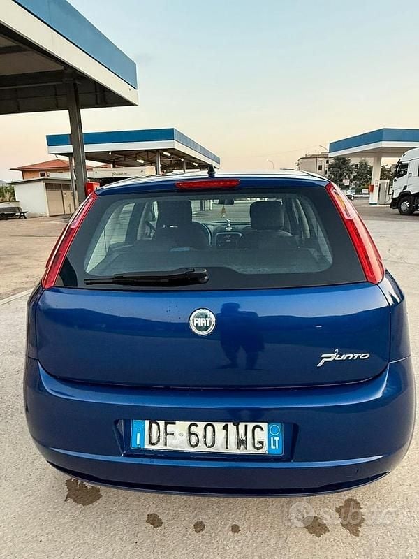 Usata Fiat Grande Punto 65 CV (47 kW) 2007 Blu Utilitaria