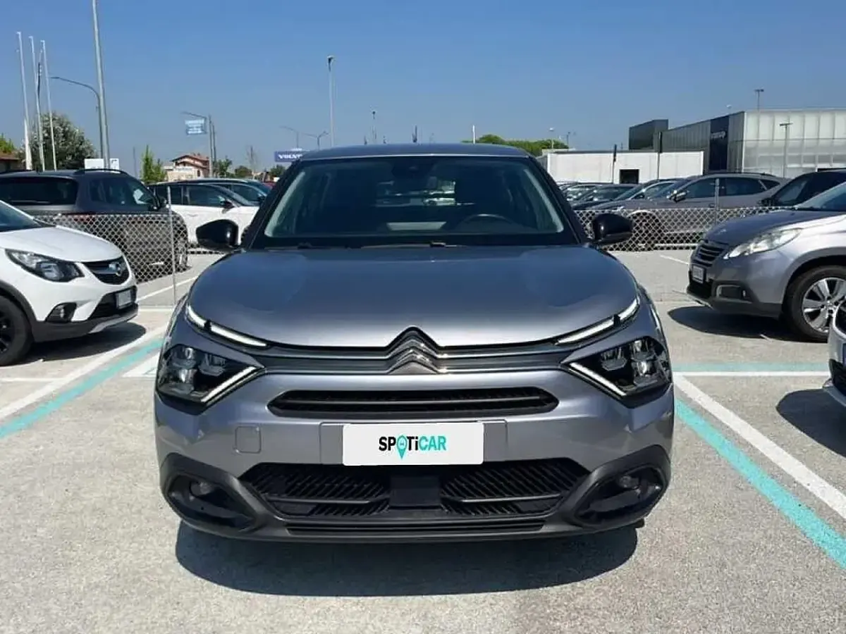 Usata Citroën C4 Feel 131 CV (96 kW) 2023 Grigio artense SUV