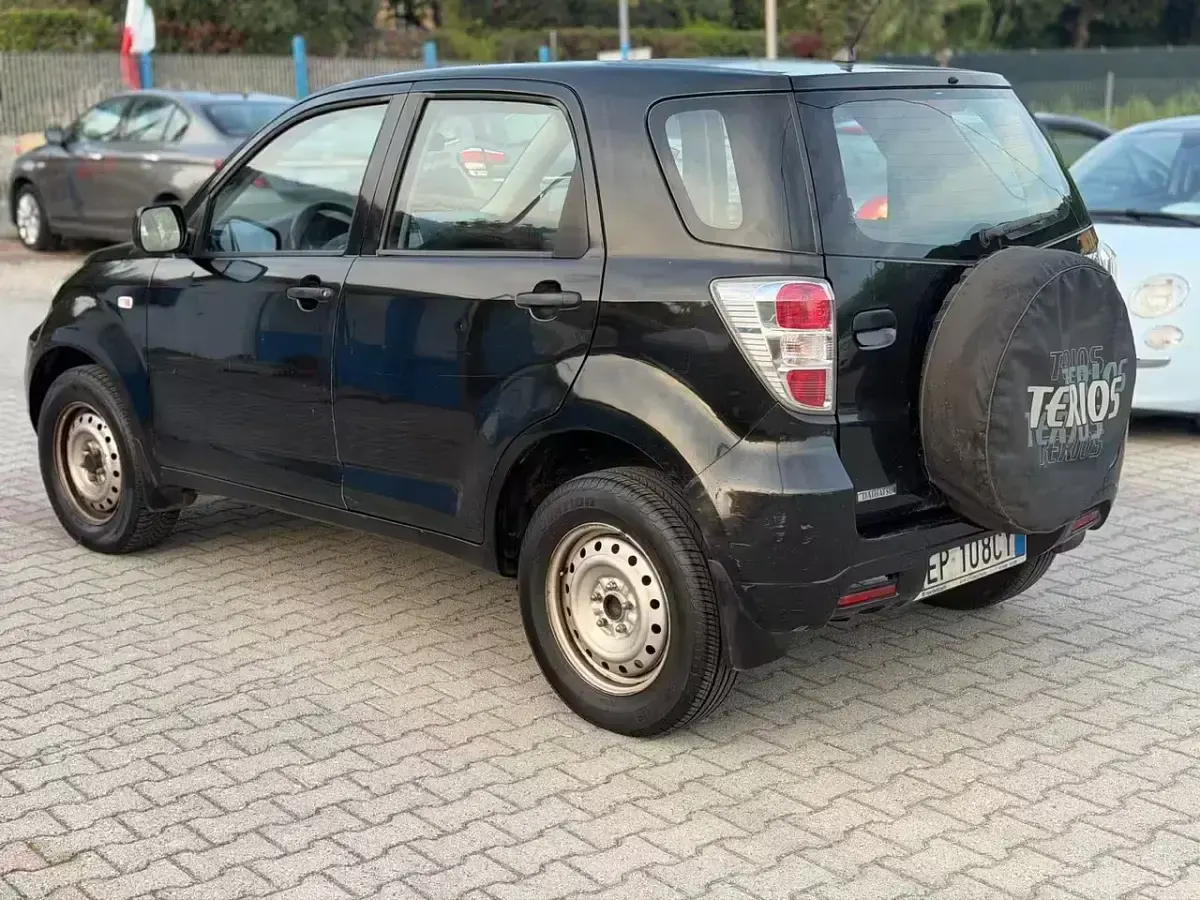 Usata Daihatsu Terios SHO 104 CV (76 kW) 2011 Nero SUV
