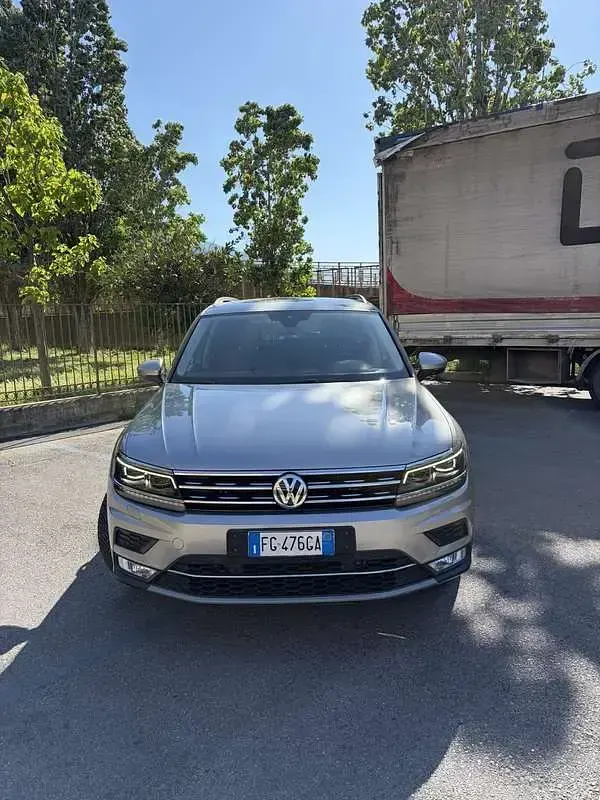 Usata VW Tiguan Executive 150 CV (110 kW) 2017 Grigio SUV