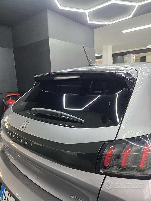 Usata Peugeot 208 GT 100 CV (73 kW) 2021 Grigio Utilitaria