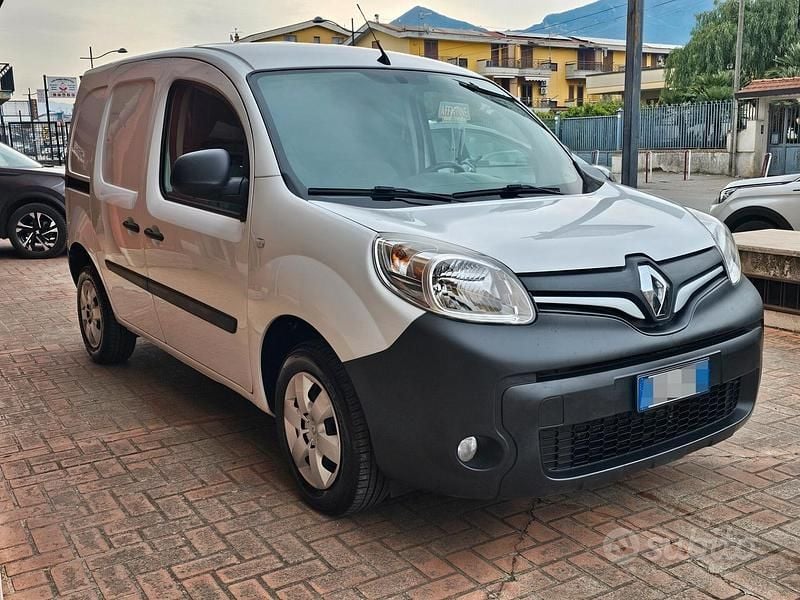 Usata Renault Kangoo 95 CV (69 kW) 2020 Bianco Monovolume