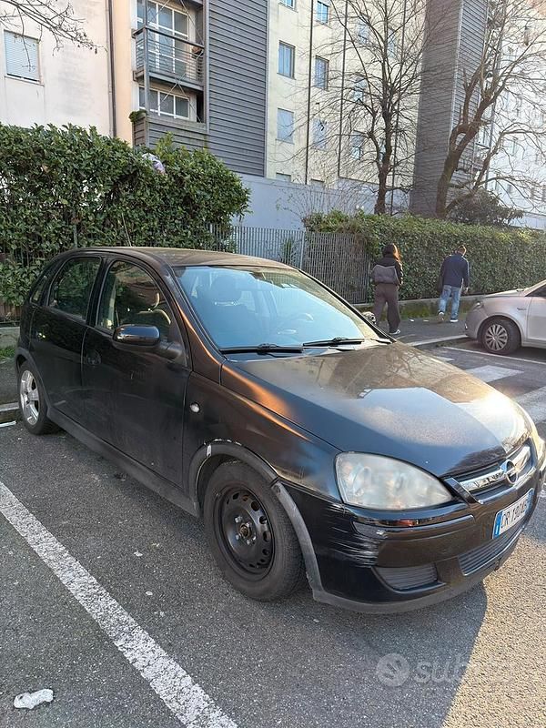 Usata Opel Corsa 2004 Nero Utilitaria