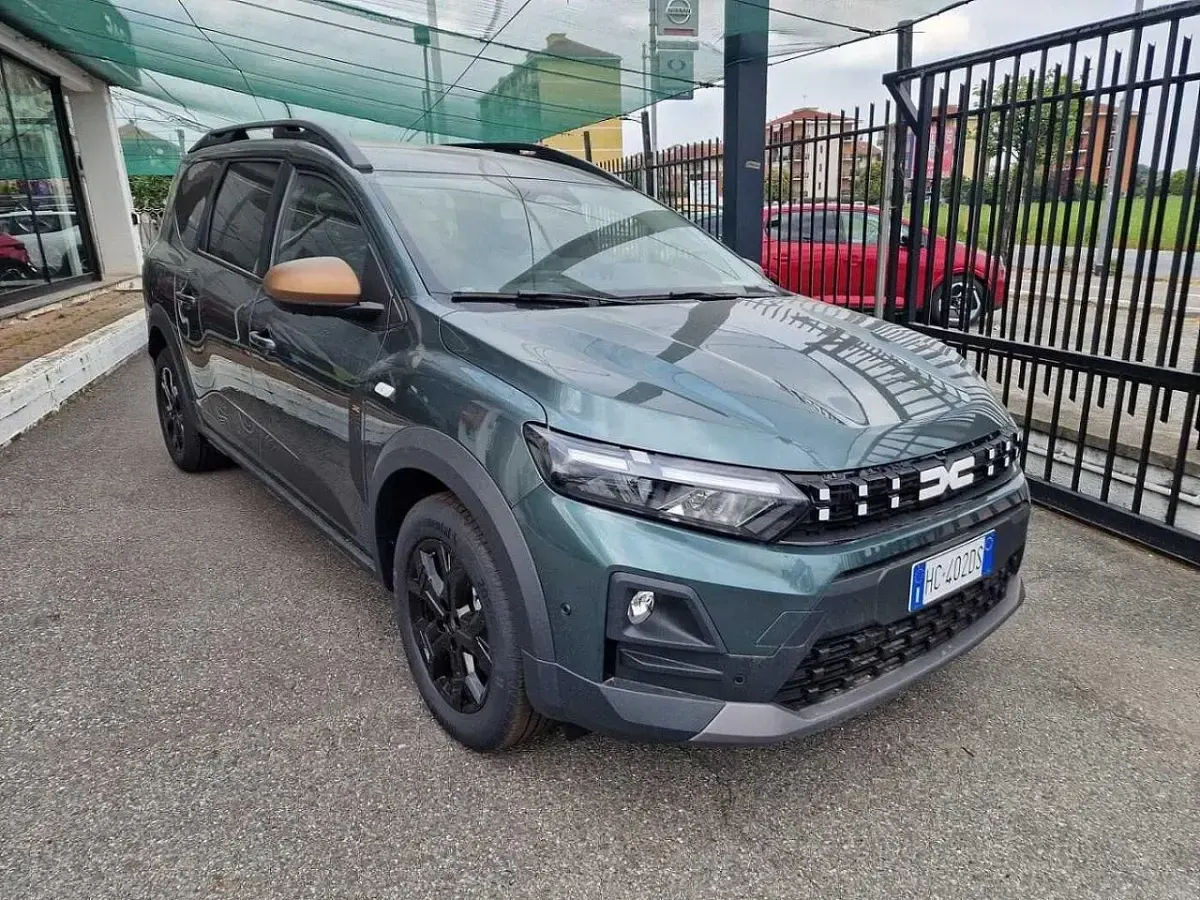 Nuova Dacia Jogger Extreme 155 CV (114 kW) 2026 Verde Monovolume