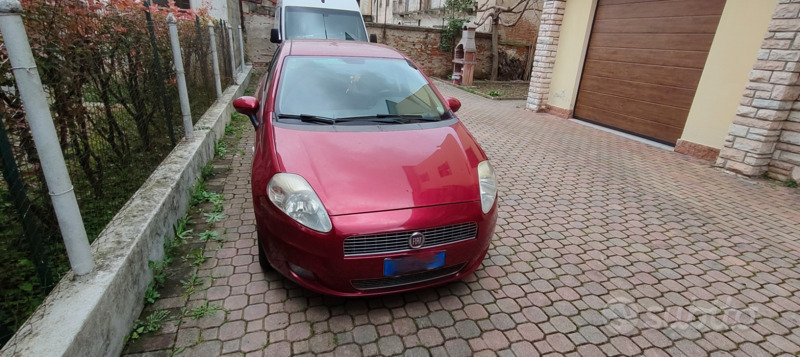 Usato 2009 Fiat Grande Punto 1.2 Diesel 75 CV (2.500 €)