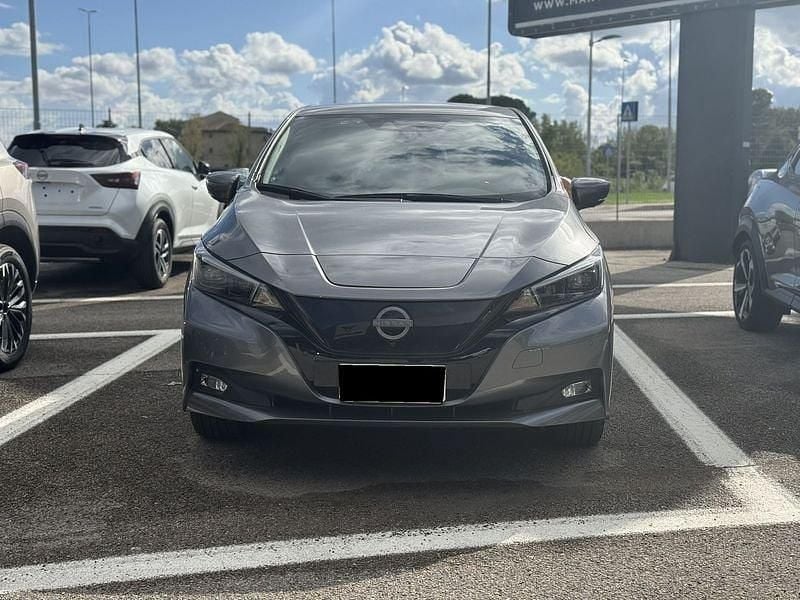 Usata Nissan Leaf Style Edition 89 kW (122 CV) 2022 Dark metal grey Utilitaria