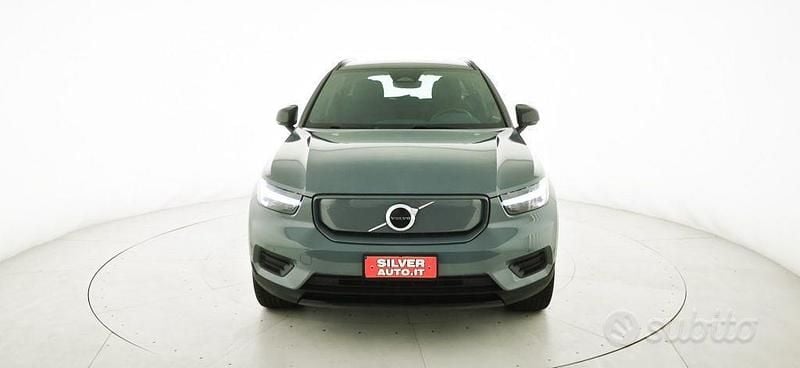 Usata Volvo XC40 Plus 169 kW (231 CV) 2022 Grigio pastello SUV