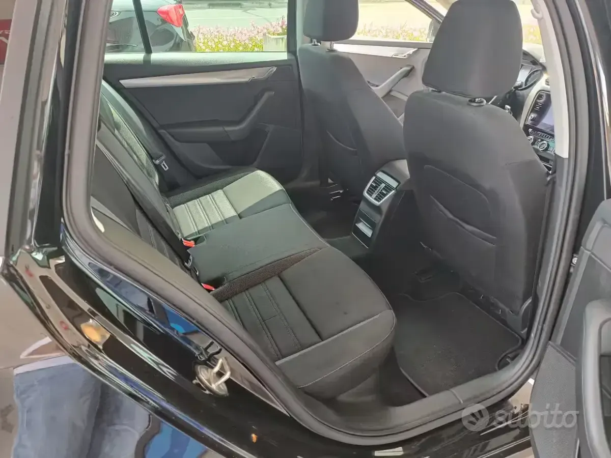 Usata Skoda Octavia 131 CV (96 kW) 2020 Nero Station wagon