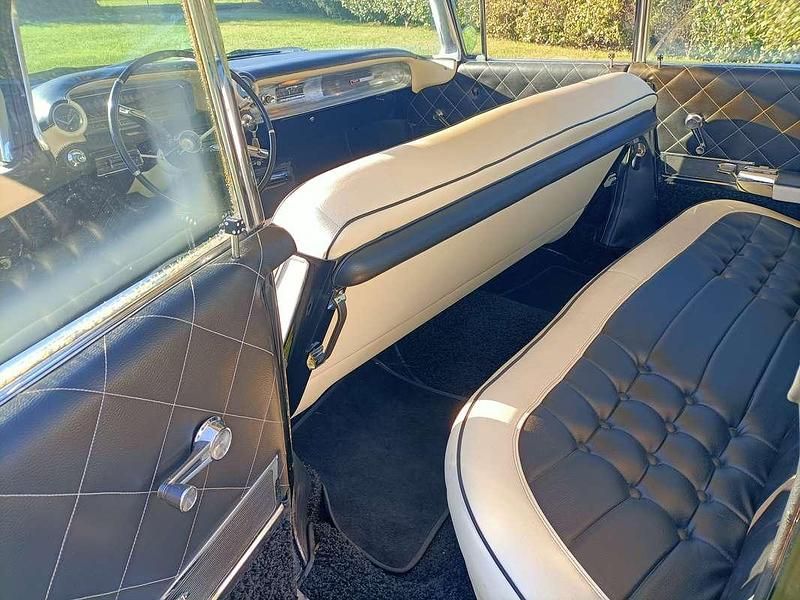 Usata Cadillac Deville 300 CV (220 kW) 1960 Nero Berlina