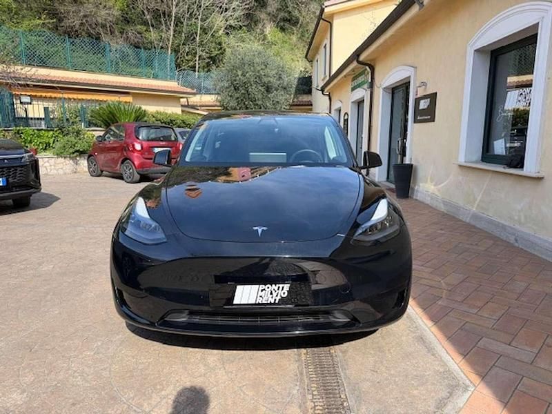 Usata Tesla Model Y RWD 88 kW (120 CV) 2023 Nero SUV