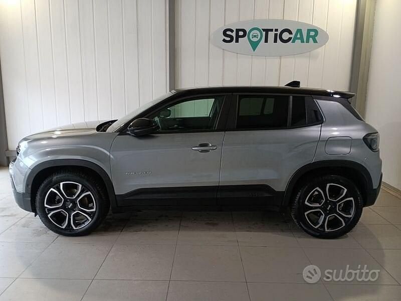 Usata Jeep Avenger EV Summit 61 kW (84 CV) 2023 Grigio SUV