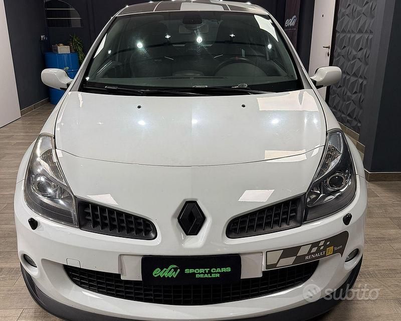Usata Renault Clio II R.S. 200 CV (147 kW) 2008 Bianco Berlina