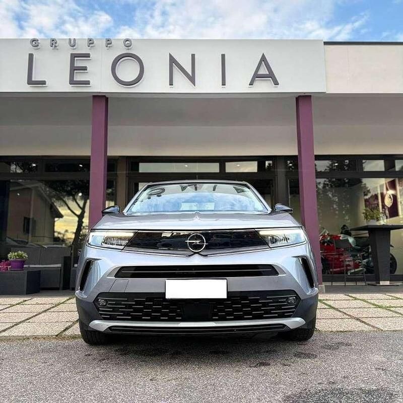 Usata Opel Mokka Elegance 110 CV (80 kW) 2022 Argento SUV