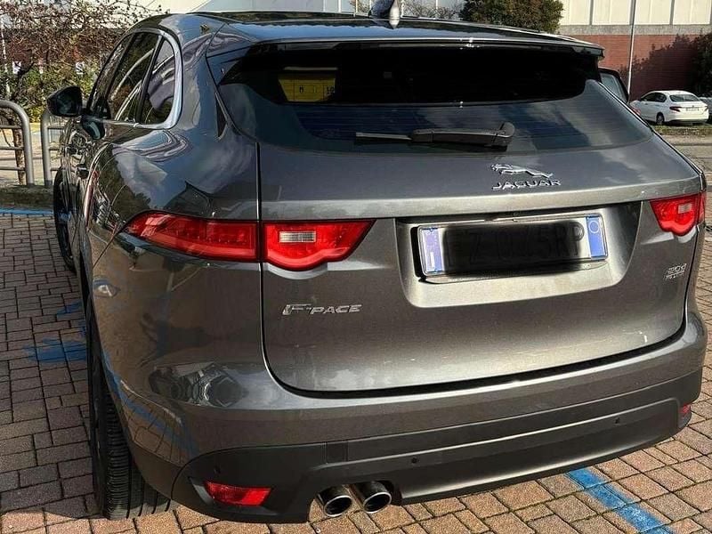 Usata Jaguar F-Pace Prestige 179 CV (131 kW) 2019 Grigio SUV