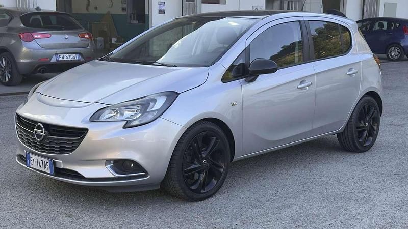 Usata Opel Corsa S 75 CV (55 kW) 2015 Argento Berlina