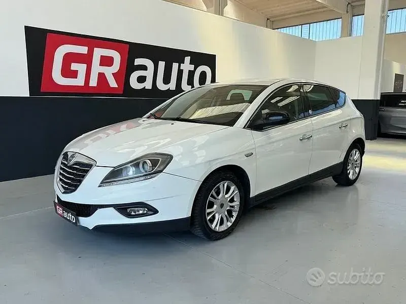 Usata Lancia Delta Gold 120 CV (88 kW) 2013 Bianco Utilitaria