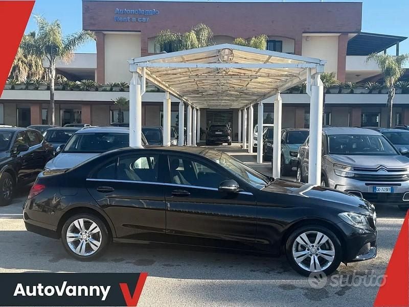 Usata Mercedes C180 Business 116 CV (85 kW) 2016 Nero Berlina