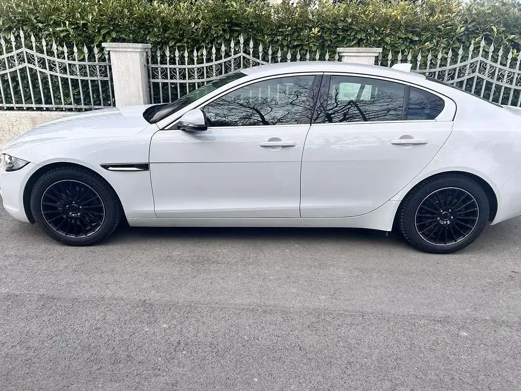 Usata Jaguar XE Business Edition 179 CV (131 kW) 2018 Berlina