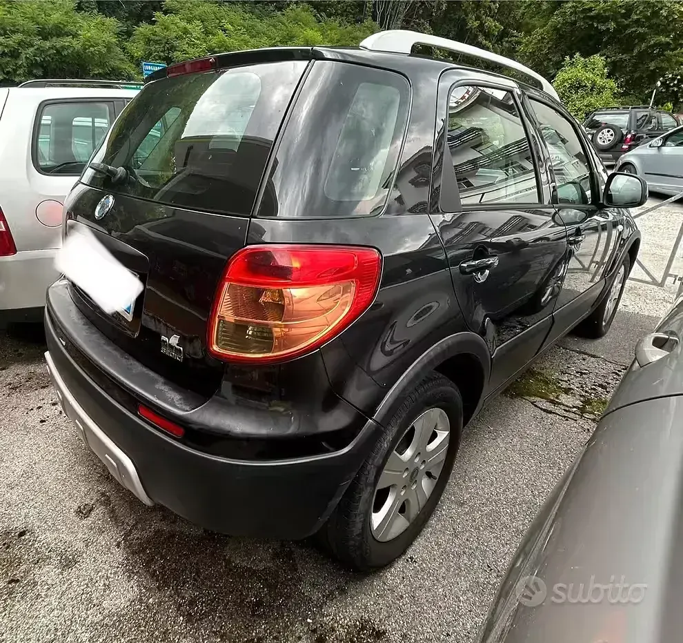 Usata Fiat Sedici Dynamic 120 CV (88 kW) 2008 SUV