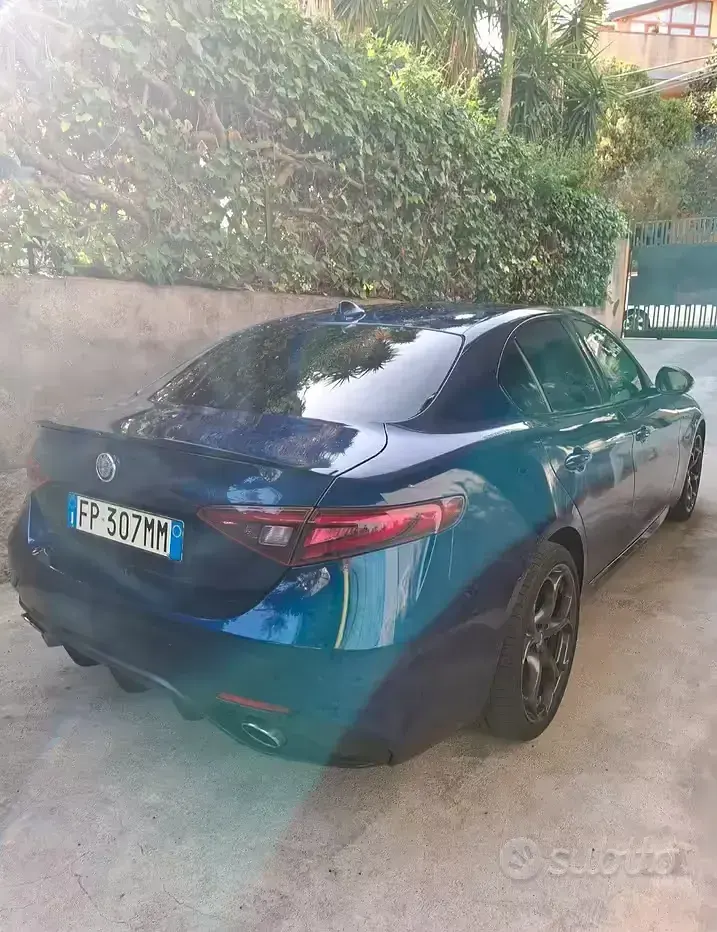 Usata Alfa Romeo Giulia 180 CV (132 kW) 2018 Berlina