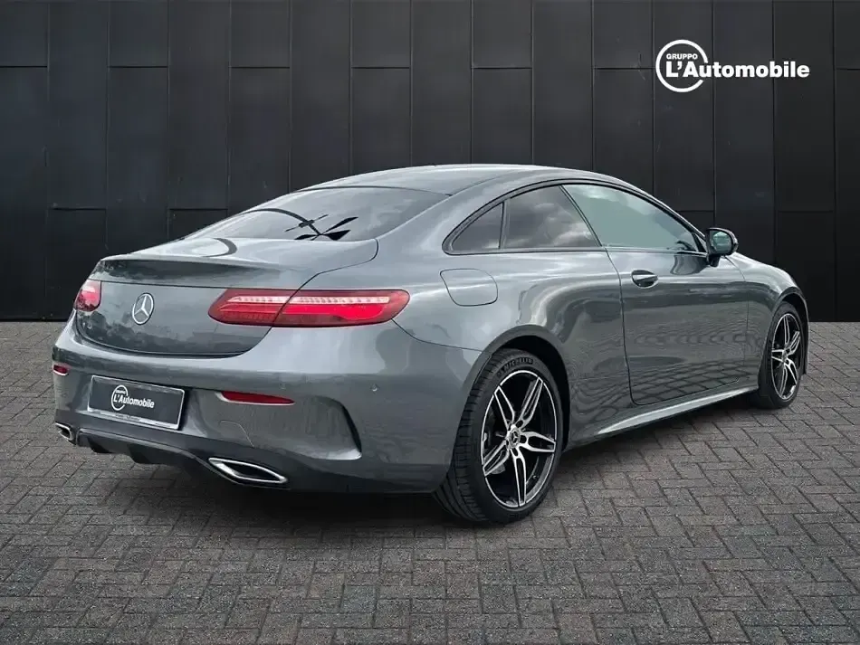 Usata Mercedes E220 Premium Plus 194 CV (142 kW) 2019 Grigio Coupé
